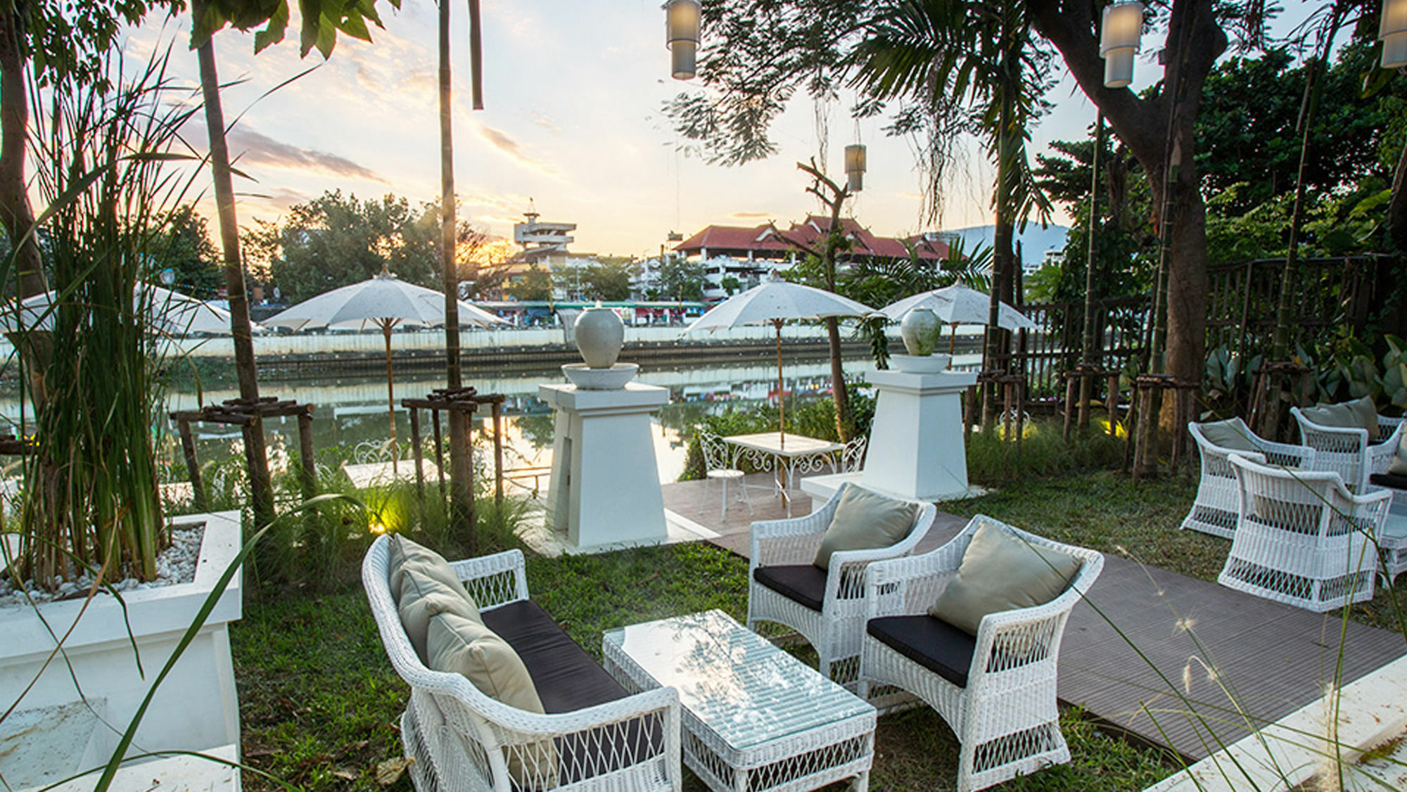 B2 Riverside Colonial Hotel Chiang Mai Buitenkant foto